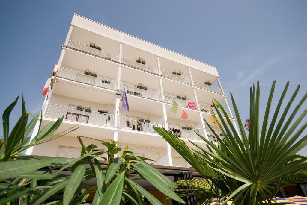 לידו די ג'סולו Villa Garda מראה חיצוני תמונה