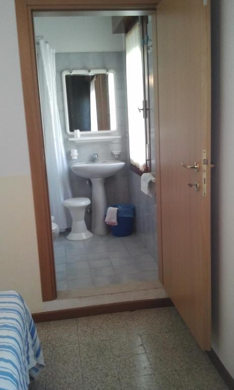 לידו די ג'סולו Villa Garda חדר תמונה
